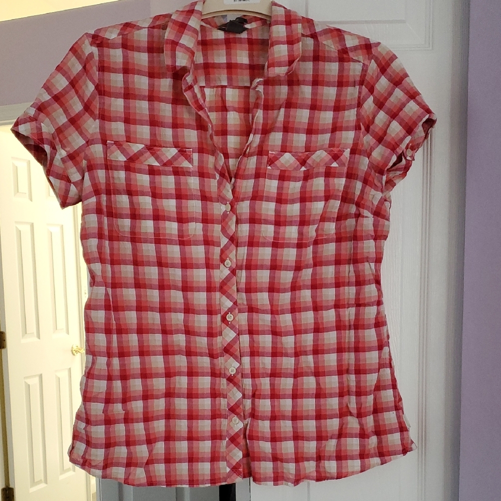 Eddie Bauer Red and White Fitted Button Down Shirt